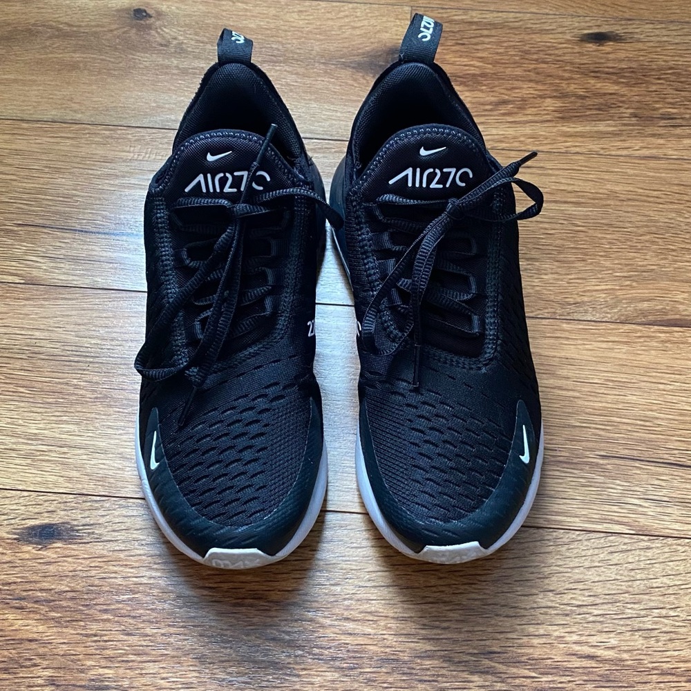 Nike air max 270s, black and white